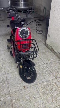 ياالله متاح دراجه شحن نقصها بطاريات مثل ماواضح بالتصوير المكان بغداد ل...
