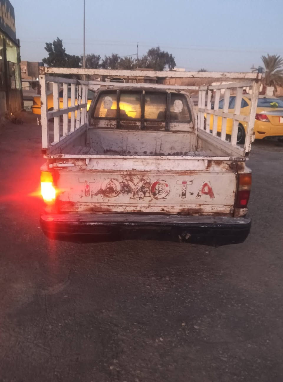 بيكم موديل 97 رقم انكليزي مابيها ايي شي بس عوزها صبغ 
السعر 50 وبيها مجال الرقم***********
