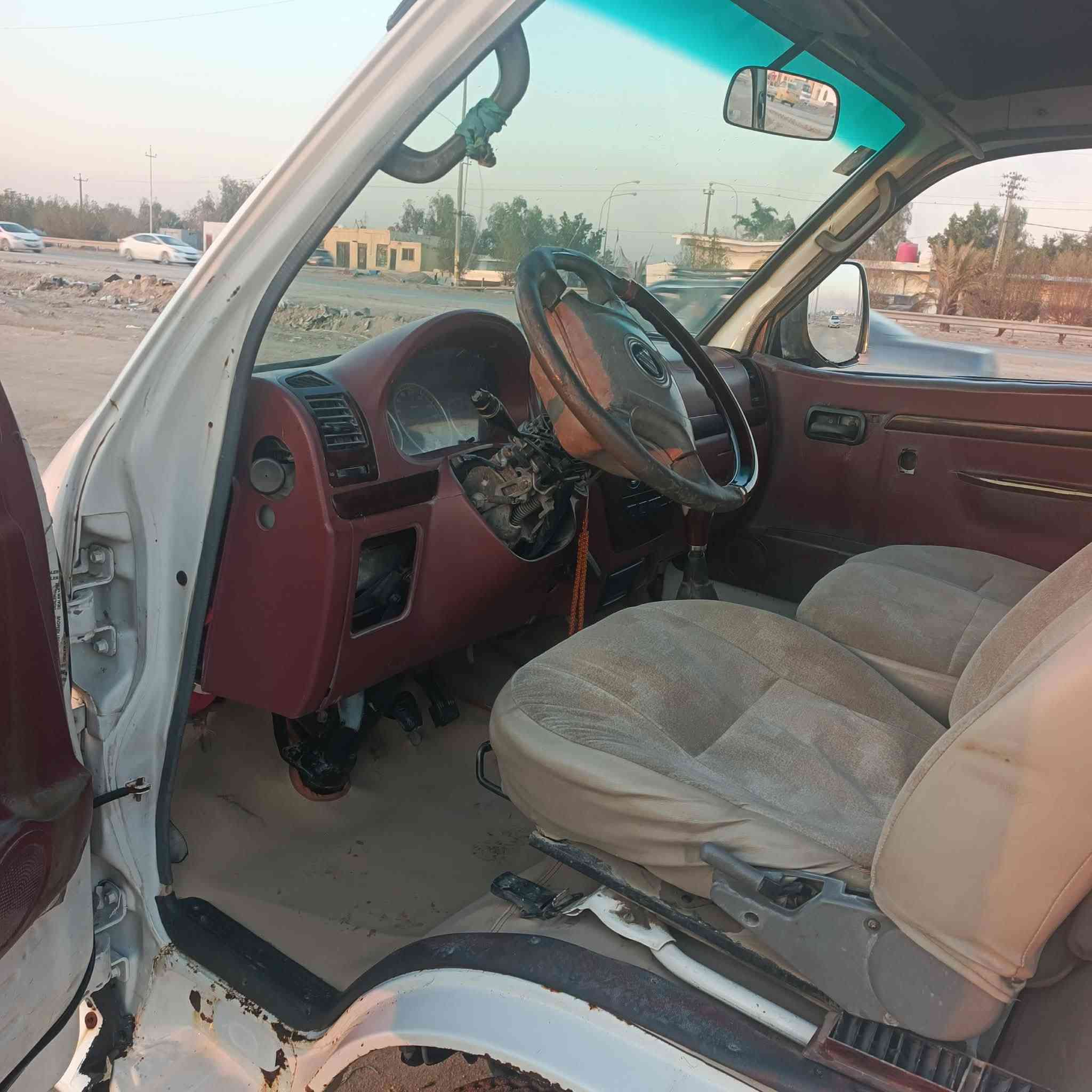 السلام عليكم ورحمه الله
فتون موديل 14 ب اسمي مداور ثاني يوم سياره مصبوغه عام بيه ضربه باب عبري مبدل مكينه ونجي اكسن مال بطه دوشمه جديده حداديه. سياره جاهزه السعر 65 وبيه مجال 
المكان النجف ابو صخير 
***********  رقم صاحب السياره
