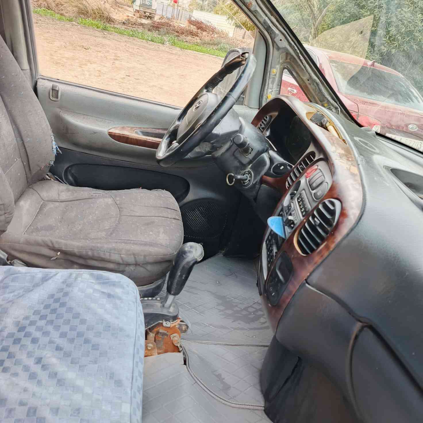 للبيع ستاركس 2001 محدثه سبعه 2007 مسكر.  11 راكب  كير اوتو ماتيك مكينه وكير كفاله سياره كفاله عامه من الضربه صبغ جماليه فقط حداديه خير من الله تخم تاير جديد سياره احلا من الصور. رقم بصره تحويل ثاني يوم السعر 57 بيه مجال بسيط المكان بابل الاتصال ***********
