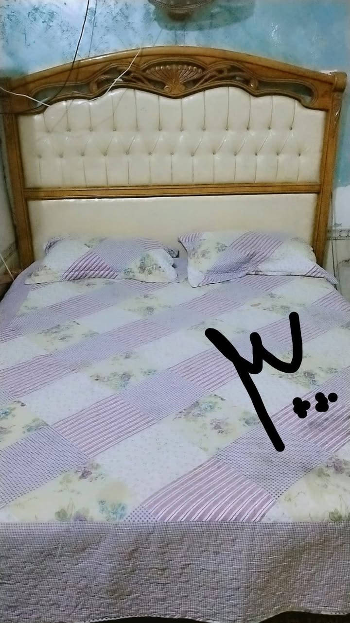 السلام عليكم 
سبلت عمودي 3 طن  سعره 600
ثلاجه سعره 175
صوبه جديده سعره 90 
صوبه مستعمله 75
جربايه +كنتور 900 
موقع بلديات حي التراث 
***********
