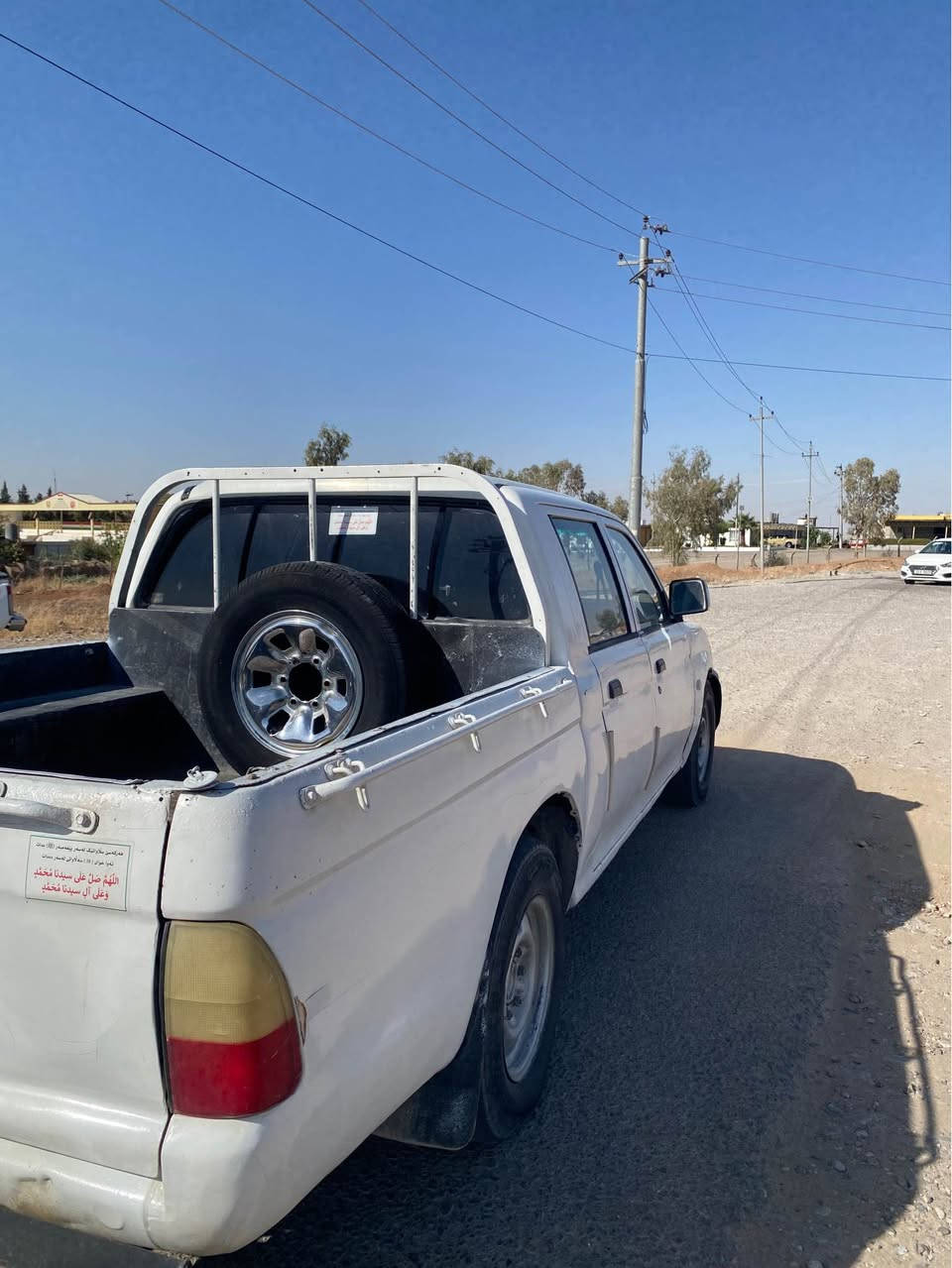 مستەربۆشی ٢٠٠١ سەنوی بەسەر جوە ساحیب سەیارە وەکالەی دەکە  سیستەمی غاز و بەنزینە و تەبرید سارد و گەرمە مەکینەی دەنگی هەیە و حیجام بۆیاغە *********** الحمدانية, نينوى
