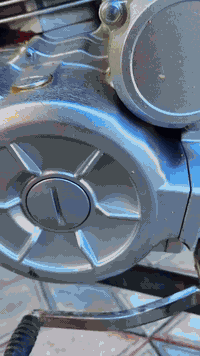 سلام عليكم قفاز للبيع موديل 2023نضيف فول مرقم كامل شرط التحويل الرقم اجنبي كامل ما ناقص  شي ككهربائيه نشاط فولل ملاحضه الماطور علك ولف مكينه مفتوحه غراض متوفره رجاء المو شراي لا يتصل ولا يعامل المكان تكريت قرب جسر تكريت السعر مليونين ٣٠٠وبي مجال اتصال عل رقم ***********
