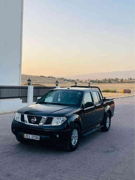 كوردي/
بيكاب نيسان فرونتر امريكي موديل 2017 بو فروشتن و كورينه وه ش ده كه م
2 بارجه صبغ و بوسته ك كلير 
مكينه 6 بستن مرغوب سياره زوور خاوينه له سه ر ده قي شه ريكه ماوه 
جاهزه بي مصرفه 
سعر 133 ورقة و مجالي تيدا 
تحويل و وكالة بشه رته
رقم و سنوي و فحص نوييه تاخم تايرة نوييه تاخمي بيش و بشتي نوييه
موبايل :[***********] فايبه ر واتساب

عربي/
بيك اب نيسان فرونتر موديل 2017 للبيع و مراوس حسب القناعة
سيارة قطعتين صبغ و شبر كلير 
محرك 6 سلندر سيارة جديد على وضع شركة
سيارة جاهزة بدون دنار  مصرف
سعر 133 ورقة و مجال
نحويل و وكالة بشرط
رقم و سنوية و فحص جديد طخم تاير جديد طخم صدر جديد
موبايل :[***********] فايبر واتس اب اكر
