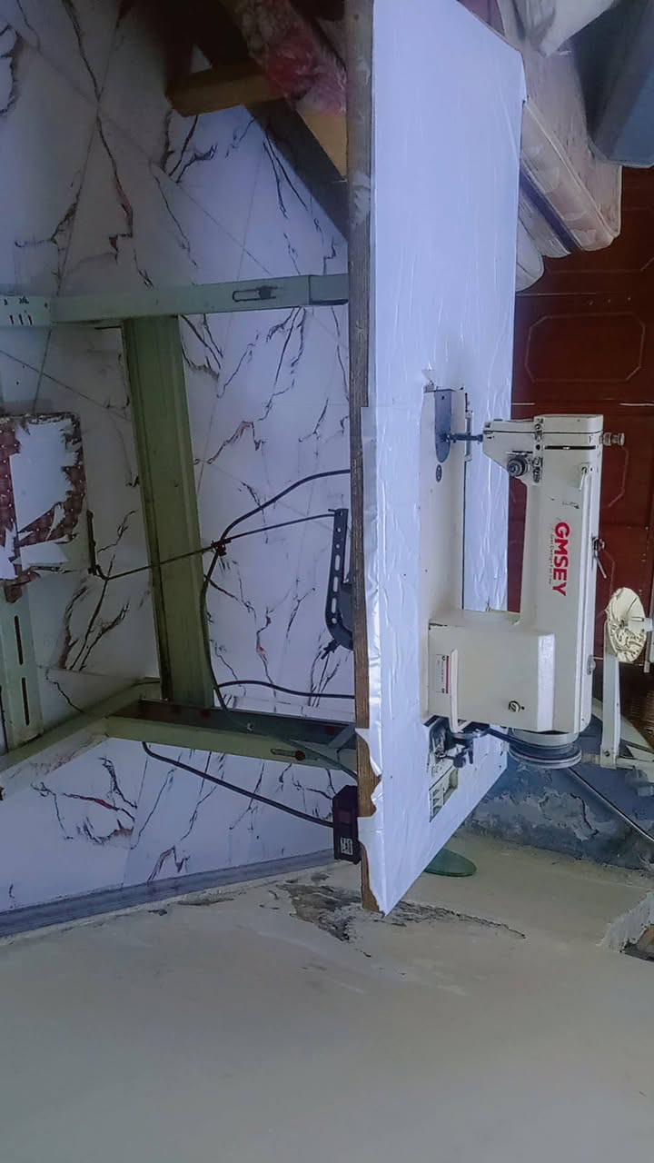 صبـ(⛅)ـُ(آٍلـٍـً(🌺)ـٍورٍدً)ـ(⛅)ـٍآٍآٍحً مكينه جيمسي للبيع السعر خاص نضيفه مكاني  المشواج التريده تراسلني


**إذا كنت صاحب هذا الإعلان وتريد حذفه لأي سبب، رجاءا أرسل رسالة إلى الدعم الفني**