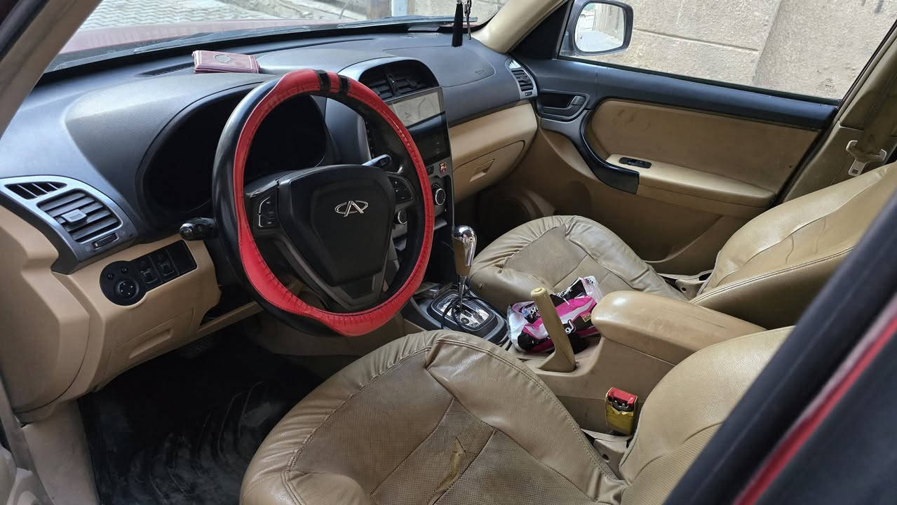 للبيع 
شيري تيكو 2013 كير كهربائي رقم بغداد باسمي تحويل ثاني يوم 
نظيفه شوفة عينك وعلى ايدي 
المحرك والكير خير من الله 
تبريد وتدفئة شغاله
فتحة سقف شاشه ايباد كامره خلفيه وحساسات تدفئة كشنات كلهه شغاله وسبير موجود 
تايرات جدد حدادية كامله السياره مابيهه نقص 
ضررها بالكرن الخلفي مبين بالصور وبيهه بارد بباب الخلف الراكب 
سعرها 64 وببها مجال للشراي 
مكانها الدورة 
***********
