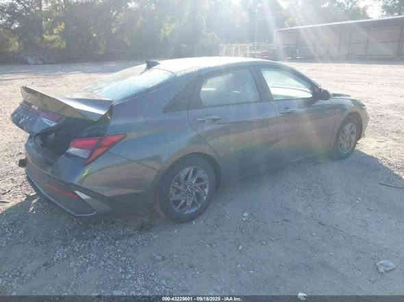 🇮🇶🇺🇸 فرصة مميزة لأصحاب كتب الشهداء 🇮🇶🇺🇸
اعلان مزاد
السعر بيع مباشر : 8,650 $
تاريخ المزاد يوم : 2025/12/5
نوع السيارة:  HYUNDAI ELANTRA SEL 2024
#يمكن_إدخالها_بكتاب_ذوي #الشهداء
#او_شحنها #إلى_الأمارات
#إقليم_كردستان 
#العقبة
#ام_قصر
الضرر كما موضح بالصور
📍 العنوان : الموصل حي الوحده الشارع العام قرب دائرة اللجان الطبية 
📞 : ***********
📞 : ***********
📞 : ***********
#مزاد_الامين_للسيارات_الامريكية_
