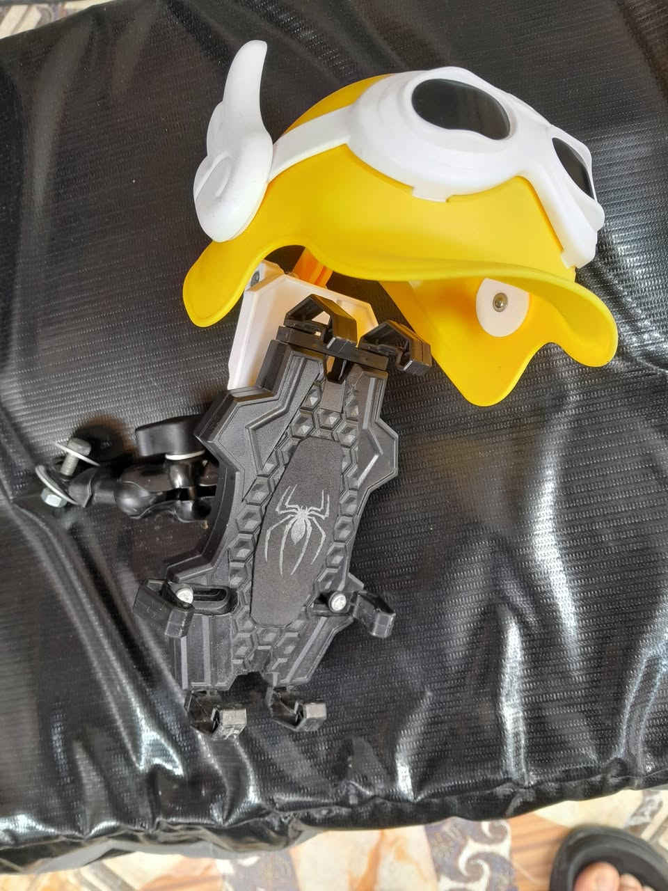 للبيع صندوك دلفري هوه والسيبايه بعده جديد وستان مبايل وجاملغ أمامي ما مصوره مكصوص وكامل كلهن بــ20
مكاني ناصريه مركز حي التضحية 
*********** اتصال 
*********** وتساب
