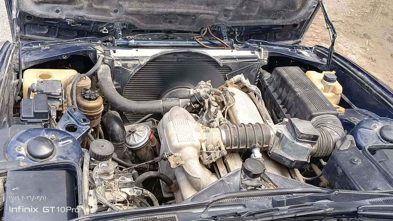 BMW 1990 735
محرك كير جدد عالفحص 
حداديه خلفي امامي جديده 
تخم تاير تخم ويل خليه 
كهربائيات شغاله 
تبريد نقص كلج كمبريسر وغاز 
سلايت روف 
كفاله من حادث وخياس وتصليح 
داخل جلد بيجي 
نظافه الصبغ 75% 
نظافه الداخل 80% 
مكانه الانبار #الحبانيه 
السعر 42 💲 بيه مجال 
***********
