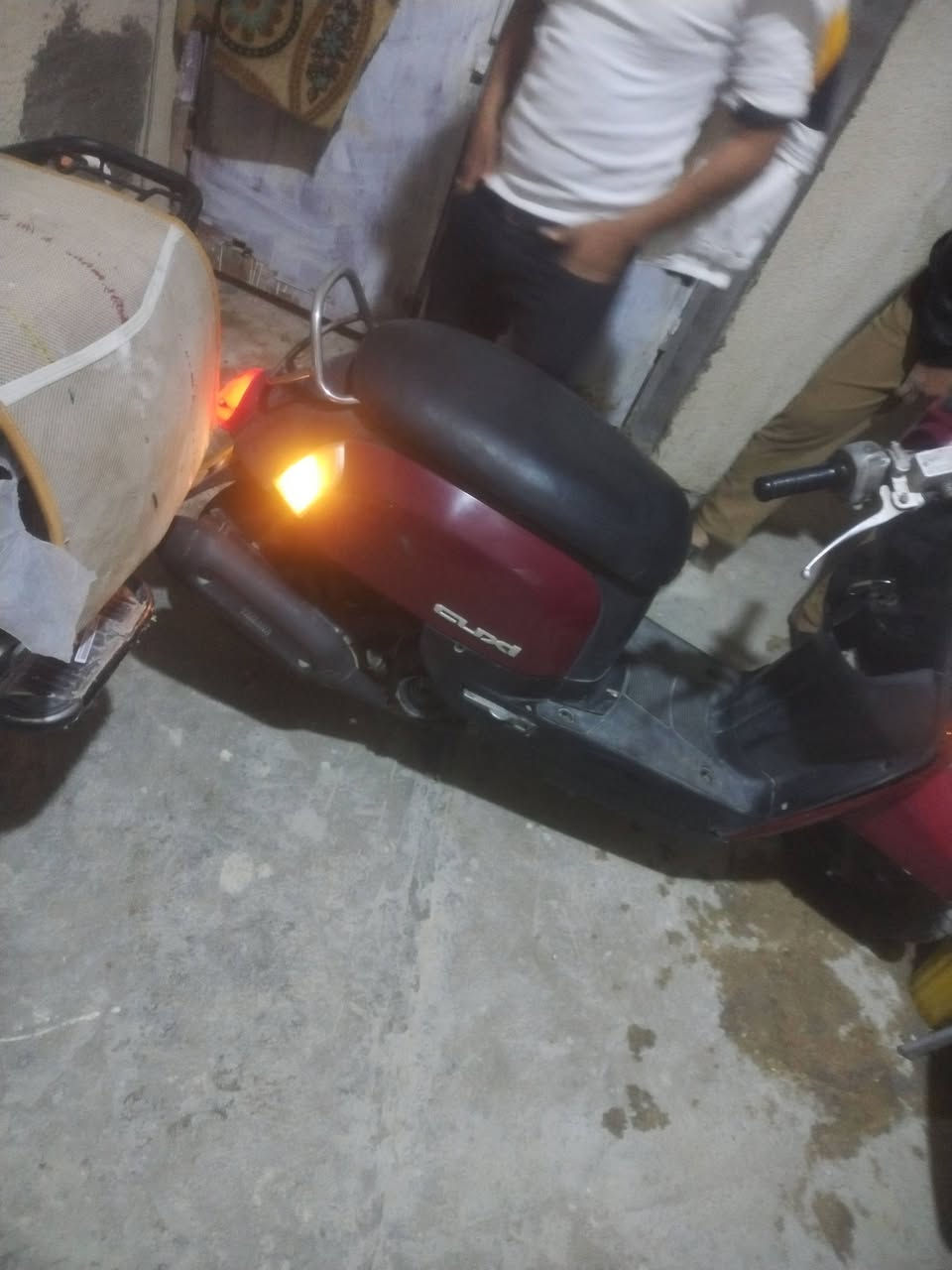 السلام عليكم بوليسي للبيع اصولي بيه وصل ما مفتوحه لبلادي حلوه الدراجه سعر 600 وبيها مجال للاستفسار *********** كربلاء حي العامل
