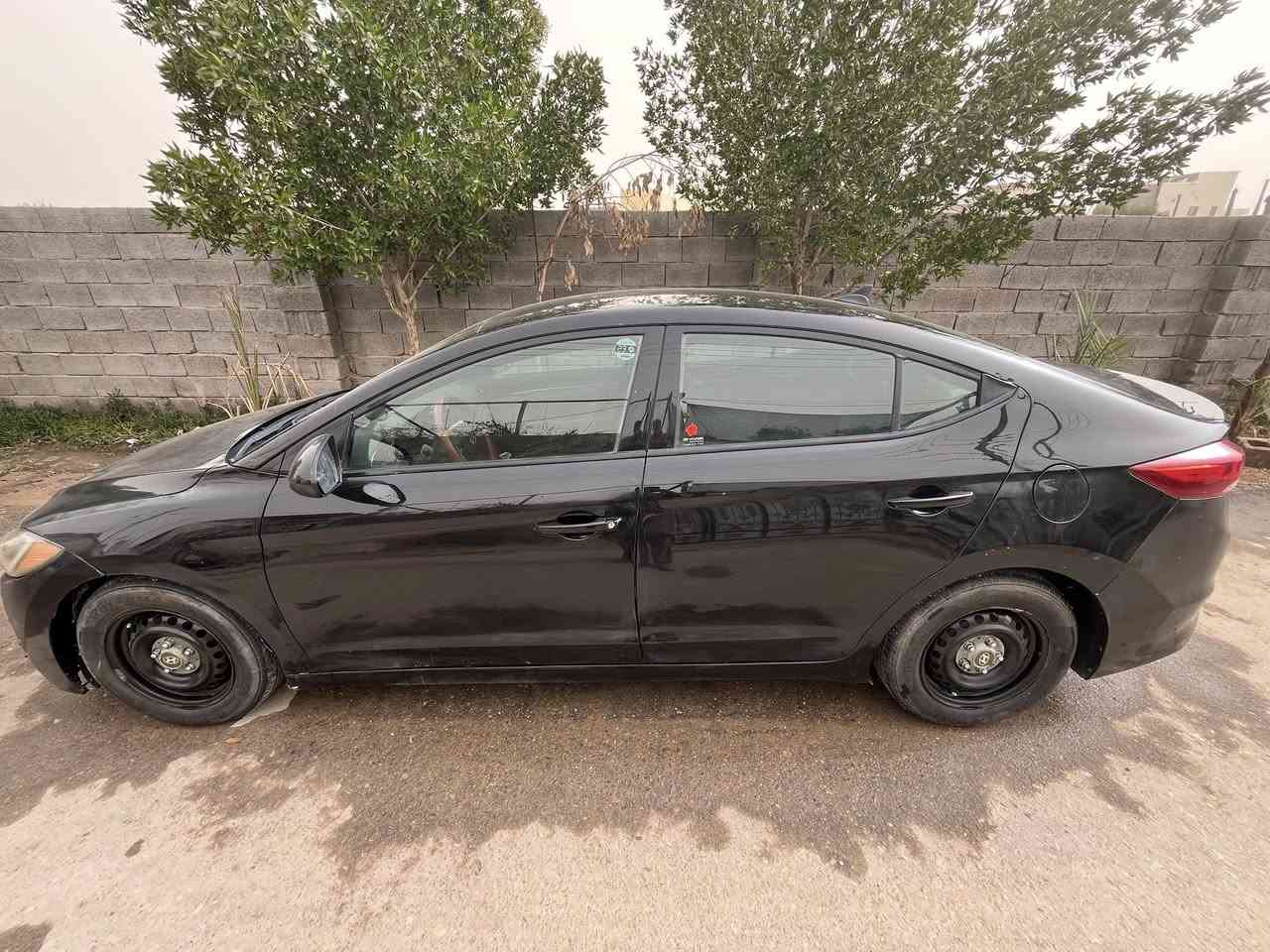 سلام عليكم النترا 18 SE وارد امريكي رقم بصره انگليزي حادثها جاملغ وبنيد بيها معجون بالبابين السايق والي ورا السايق مكينه گير مفتوح بس اكفلهن تروح نفحص إذا طلع بيهن شي السياره ترجع حداديه 60‎%‎ ماكن البصره السعر 130 وبيها مجال للشراي رقمي *********** متواجد واتساب
