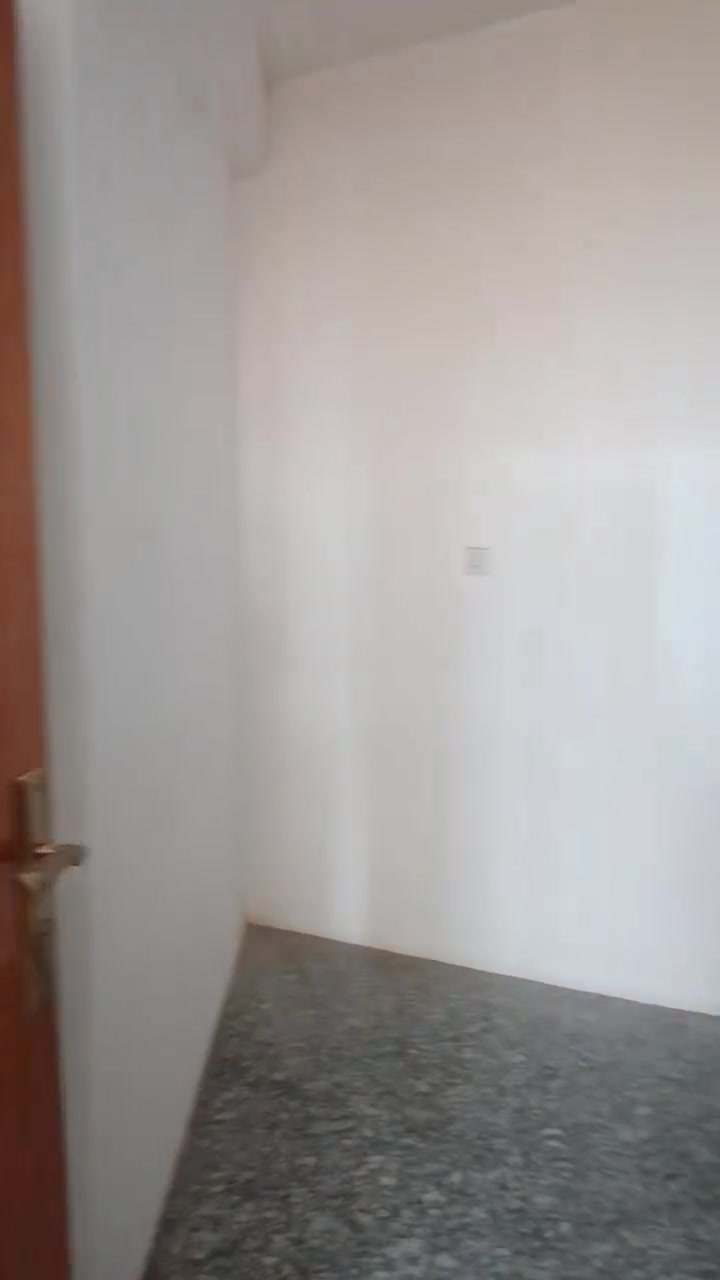 سلام عليكم من رخصت صاحب الكروب شقه للايجار مساحه٥٠متر متكونه من (غرفه+ صاله+مطبخ+صحيات+بلكونه) العبيدي قرب مثلجات سامي تبعد عن سوق فرع وعن الشارع العام فرع
للاستفسار 
سلام عليكم من رخصت صاحب الكروب شقه للايجار مساحه٥٠متر متكونه من (غرفه+ صاله+مطبخ+صحيات+بلكونه) العبيدي قرب مثلجات سامي تبعد عن سوق فرع وعن الشارع العام فرع للاستفسار ***********
