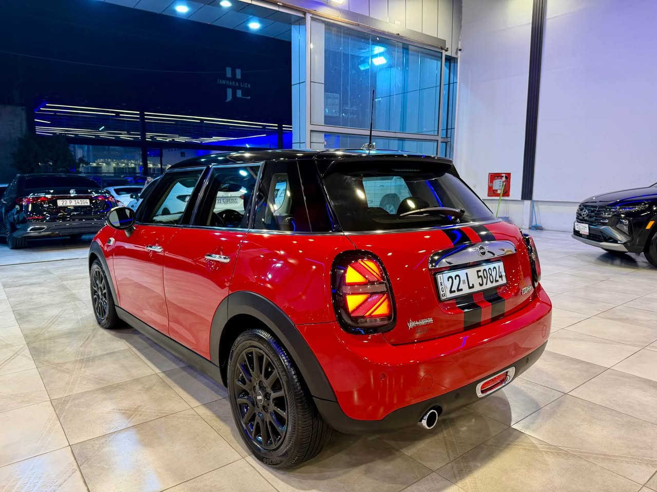 Mini cooper 2020 
وكالة عروش خليجي 
سيارة بدون حادث 
سقف اسود بيلاد 
بصمة 
ويل اسود بيلاد 
شاشة كاميرة 
حساس اوتو بارك 
ليد نهاري 
مكان سيارة اربيل
128$
***********
*********** أربيل, العراق
