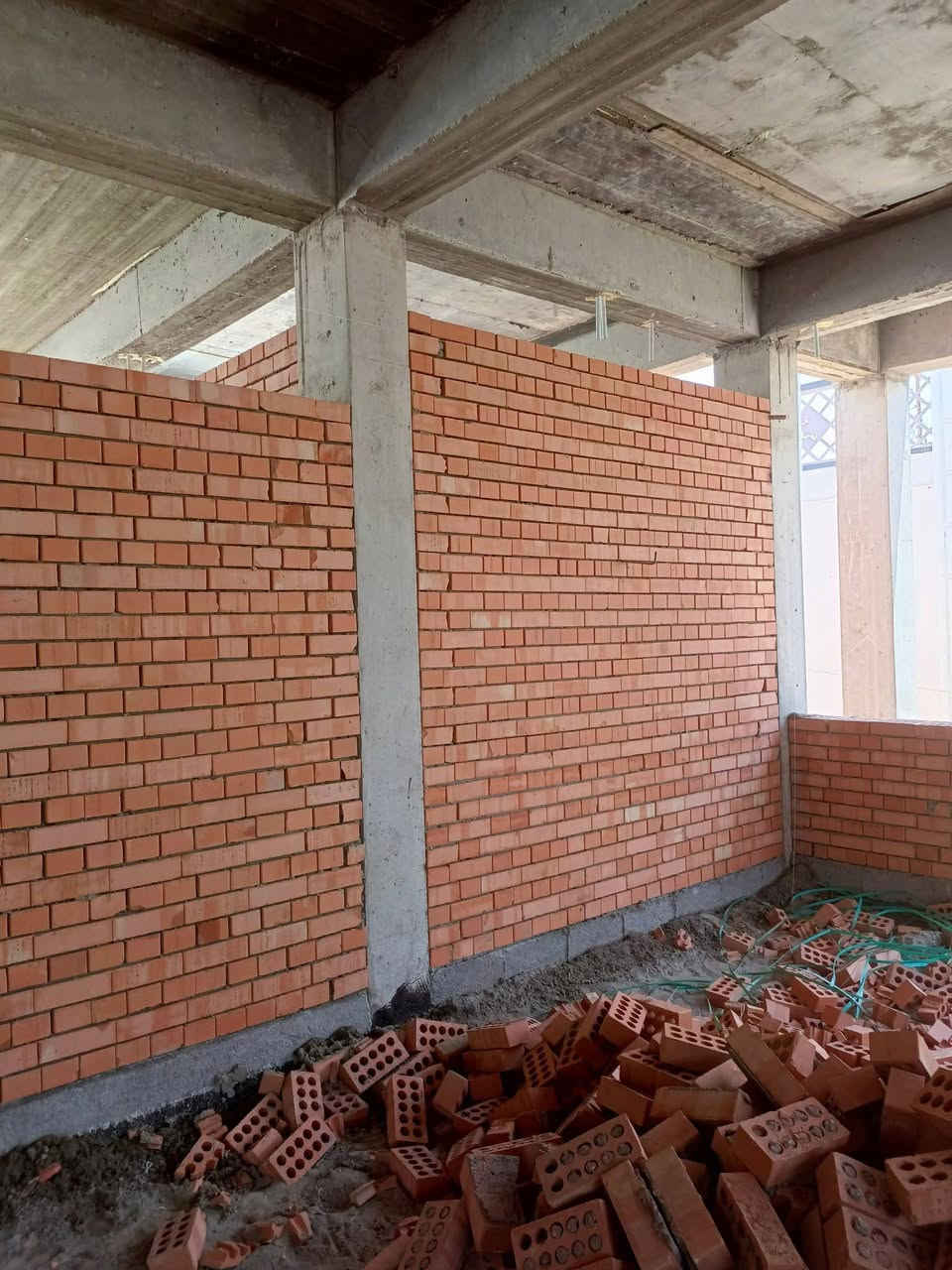 كادر بناء  عالدبل و مقطوعه وعالمتر  استلام مهندس متفرق حاليا  نعمل بانسب الاسعار ودقه بالعمل والتزام بالمواعيد ‏‪***********‬‏نعمل في جميع المحافظات  واتساب
