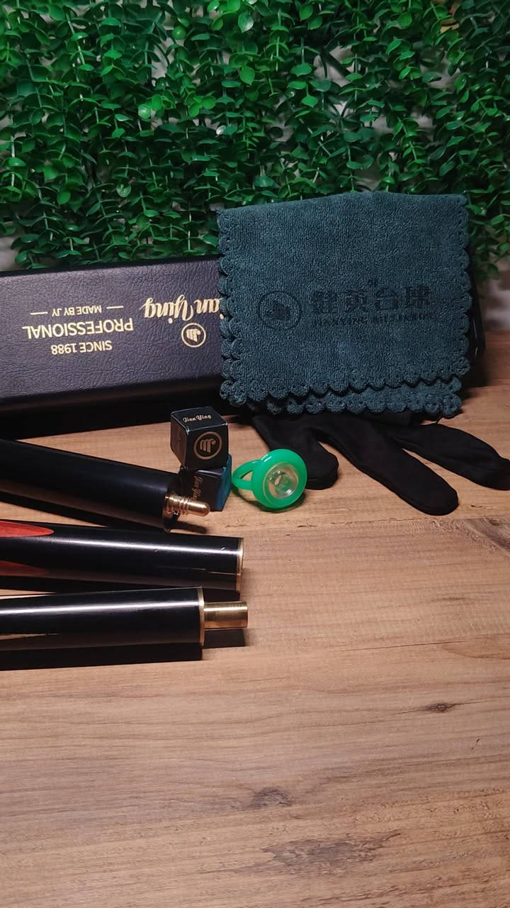 كيو سنوكر جاين ينق  للهواة والمحترفين 💪🏾
تب جديد جلد طبقة وحده 

بـــــــات خشــــب اســــود 🎱
مطعم خشب صندل احمر 🪵⭕

شفت خشب قيقب متين 🪵⛓‍💥
عدالة موس شرط الفحص

الملحقات:
1- اكستنشن(تطوالة) 

2-چوك جاين ينق اصلي 

3-جنطه دفترية مبطنه نظافة 90% مختمه جاين ينق 

4-وصلة كيوب جاين ينق اصلية

5-چــف قماش درجة اولى 

6- تعلاگة شفت (تعلگ الكيوب باللوكر اذا عندك لوكر)  

توصيل متوفر لكل محافظات العراق 🚘🚘

والسعر مناسب الاستفسار خاص حصراً 🤍


**إذا كنت صاحب هذا الإعلان وتريد حذفه لأي سبب، رجاءا أرسل رسالة إلى الدعم الفني**