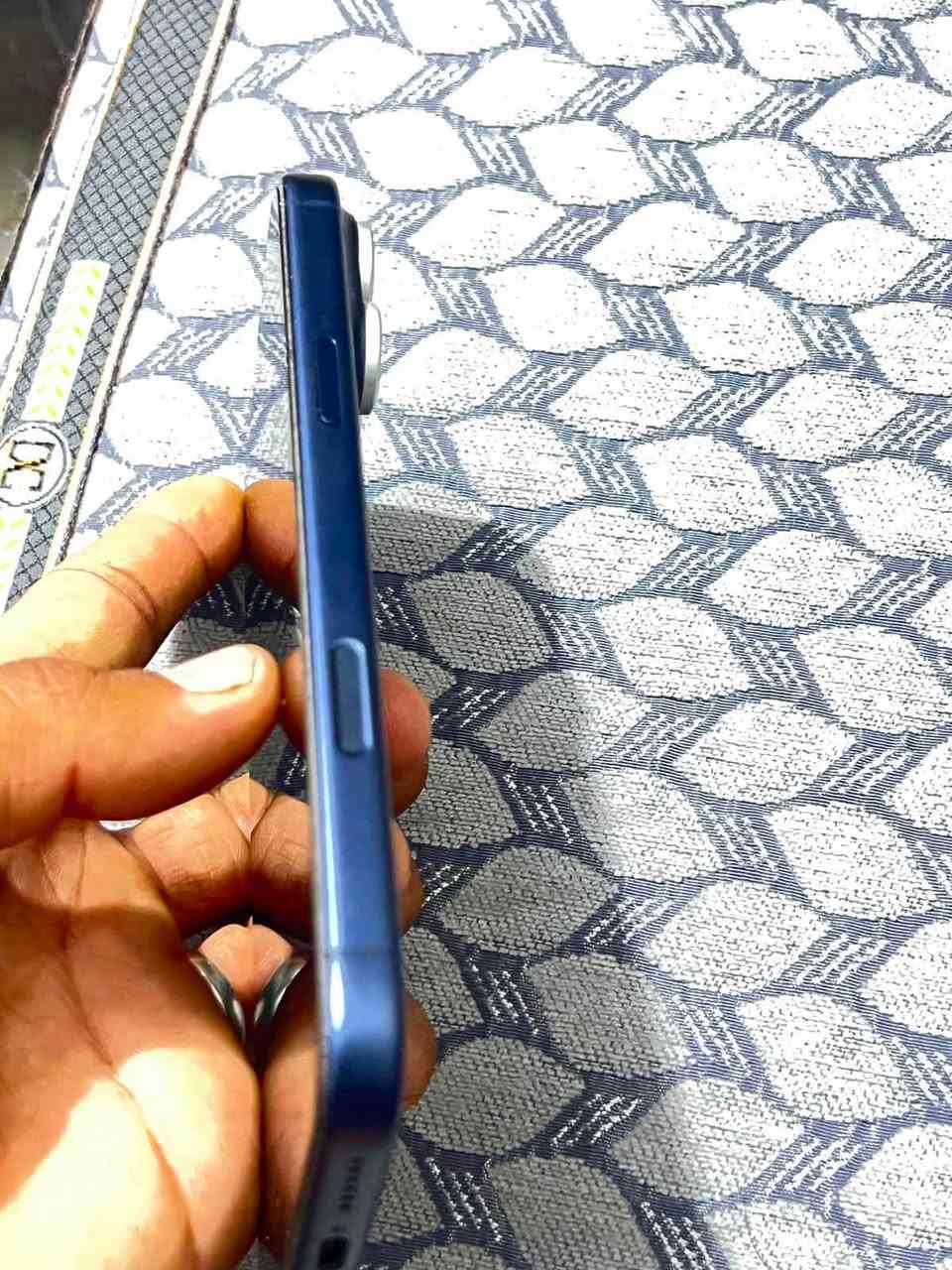 17pro max
شريحه اتصال e sim
ذاكره ٢٥٦
بطاريه ٩٩ البارحه صارت ٩٩
عدد دورات الشحن ٢٢٢
مكفول من الضربه والشخطه والتبديل
مشمول بضمان الوكاله مركز بايلوت في كربلاء
السعر 1750الف او مراوس بجهاز اقل فئة ونظيف وشرق اوسط وما مفتوح و 512 وفرق 
***********
ماعندي توصيل تاخذة من البيت
