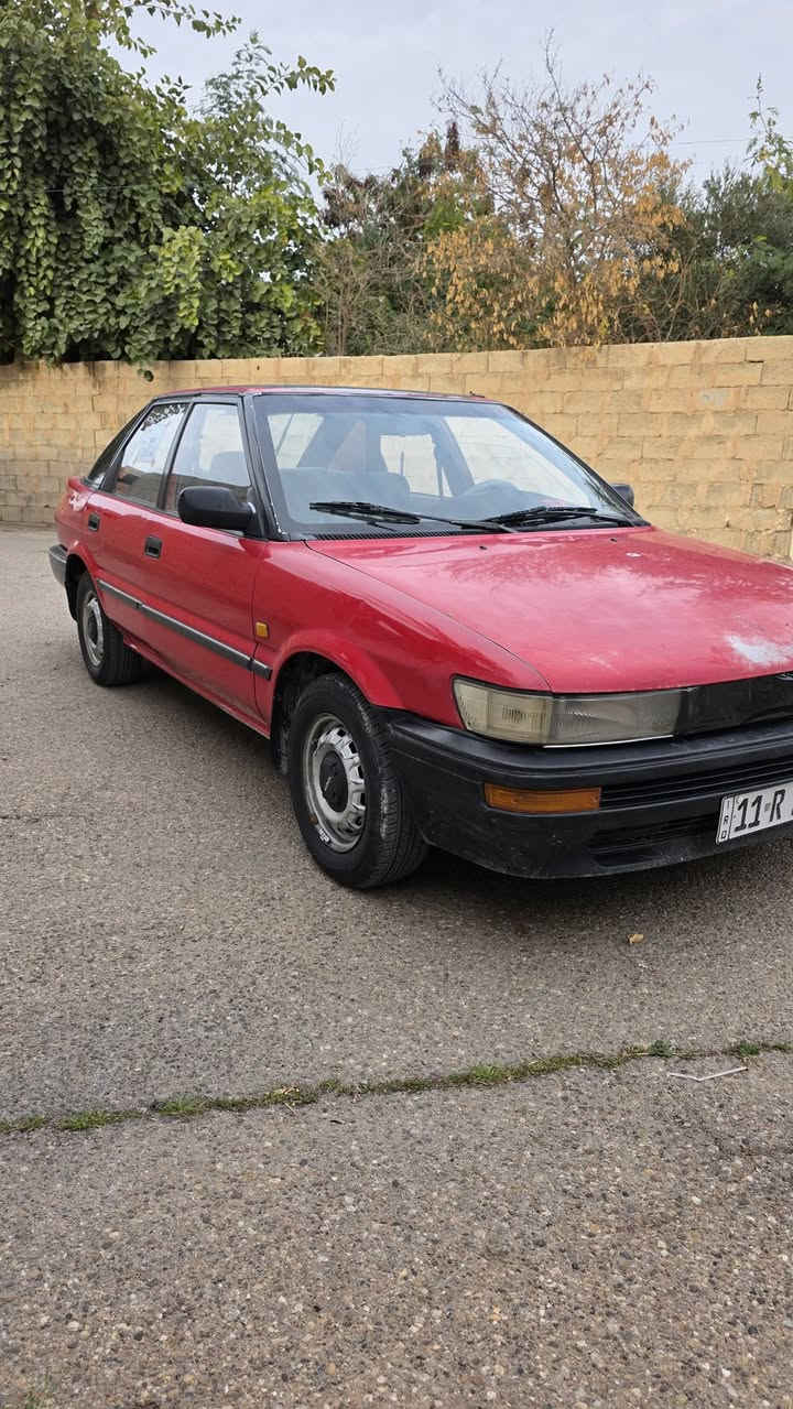 كورلا ٩٠ يسرى بلاد
مكفوله من الضربه 
القماره مغلفه اثر الجراد لان السياره ٩٠ وبدون اي صبغ
كير و جام عادي
سنتر لك دبل سويج 
لايت زنون الناصي شمسي العالي ابيض
صدر وتايرات جديد
محرك كير كلج مكفولات
مسجل اوكس بلوتوث
سياره بدون اي نقص 
سعرها ٥٢
للاستفسار ***********
مكان السياره الفلوجه
