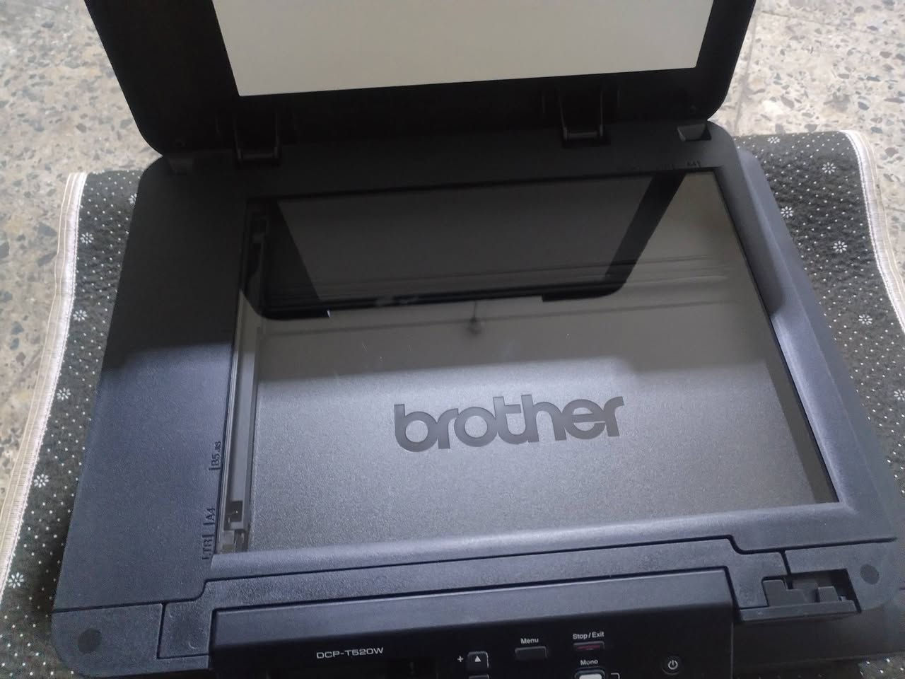 طابعة للبيع ستخدام شهر واحد فقط
البيع بسبب فشل المشروع 
عنوان بغداد 
للتواصل 
***********
