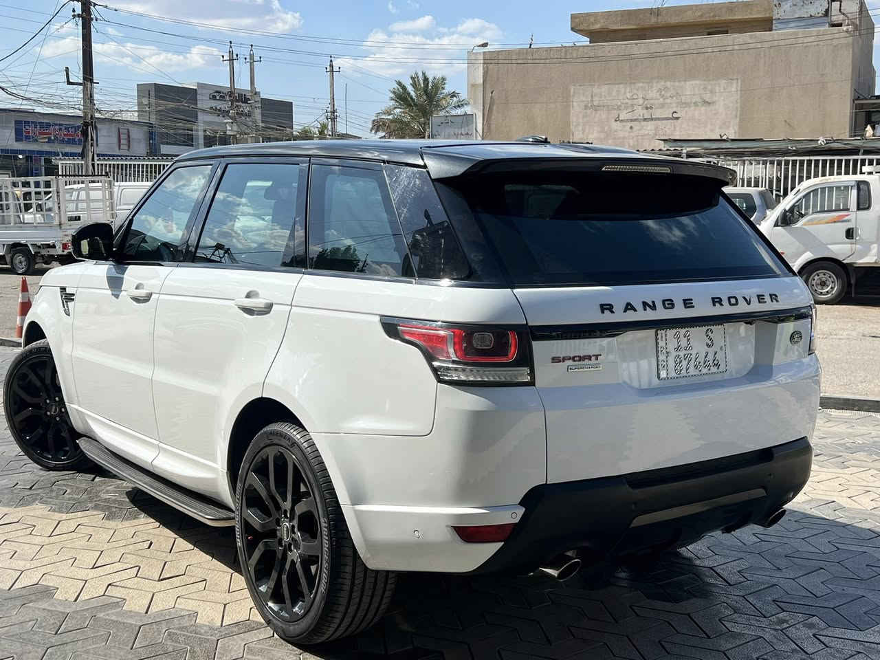 السلام عليكم ….
🔺رانج روڤر اوتوبايغرافي ..داينميك 

🔻موديل:2014 

🔹ماشية: 88 الف كيلو بعدها جديدة لوكك

🔸8 سلندر سوبر 

🔷كير مكينة بشرط مكفولات برغي ممفتوح بيها .👍🏼

مواصفات : فول  ميحتاج اذكرها كلها ( بانوراما ،، ابواب شفط ، شاشات خلفية،، كامرات ٣٦٠،،كشنات امامي خلفي تدفئة تبريد ،،ثلاجة،،، وباقي مواصفات الرانج الفول )

🔶السيارة خليجية وكالة بدون تبديل بيها بخ بربع جاملغ خلفي والباب الخلفي بدون فتح ..

🟥عليها سيرفس كامل وكلشي مفاتح ولا مبدل بيها ( لاتنقص ميي ولا دهن..) على وضع الشركة ميكانيك ..جوبلسات بلاديه لا مفتوح ولا مبدل ..تايرات برجستون اصليات وكالة..
( كير+ مكينة+جوبلس+شفط ابواب) وكالة تاخذ متصرف ربع على ايشي من هذني 

السيارة كلش جديدة تاخذها ربع متصرف عليها 

📍مكان السيارة : بغداد …

السعر : 30,000$ وبيها مجال بسيط 

رقم وهزة جديد بإسمي ( ثاني يوم تحول)

☎️شراي خابر وتدلل : ***********

وبي واتساب ♥️
