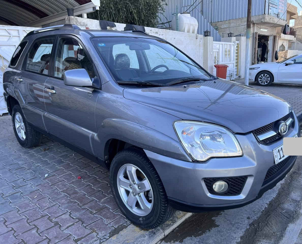 بسم الله 
سبورتج 2009كفاله فقط بارد بلجنطه 2000مكينه كير جدد لافتح ولا تصليح حداديه تبريد تايرات كله جديد مكان السياره الكوت رقم بغداد بسمي هزه وسنويه جدد
السعر 115مجال بسيط ***********
