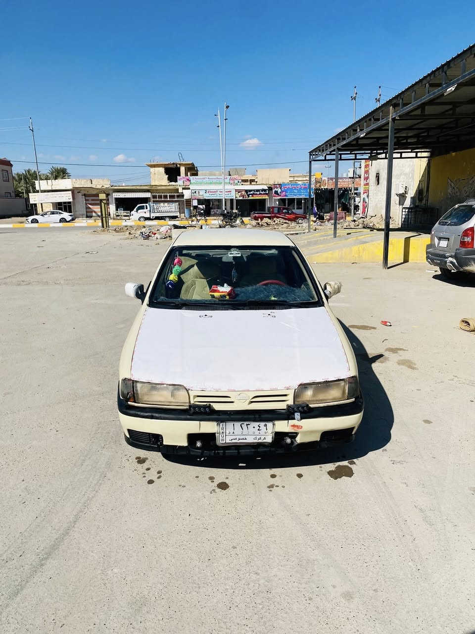 السلام عليكم اخوان نيسان سني برايميره موديل92 

كير ومحرك تمام صدرها جديد تايرات تخم تايرات جدد جواها 

كهربائياتها كلها شغاله سياره حلوه وكاعده مال بيت 

سياره شرط التحويل راعيها موجود بل دوز يحولك مباشر 

السعر(32) وبيها مجال  وشعندك مراوس دز للستفسار اكثر 

***********
