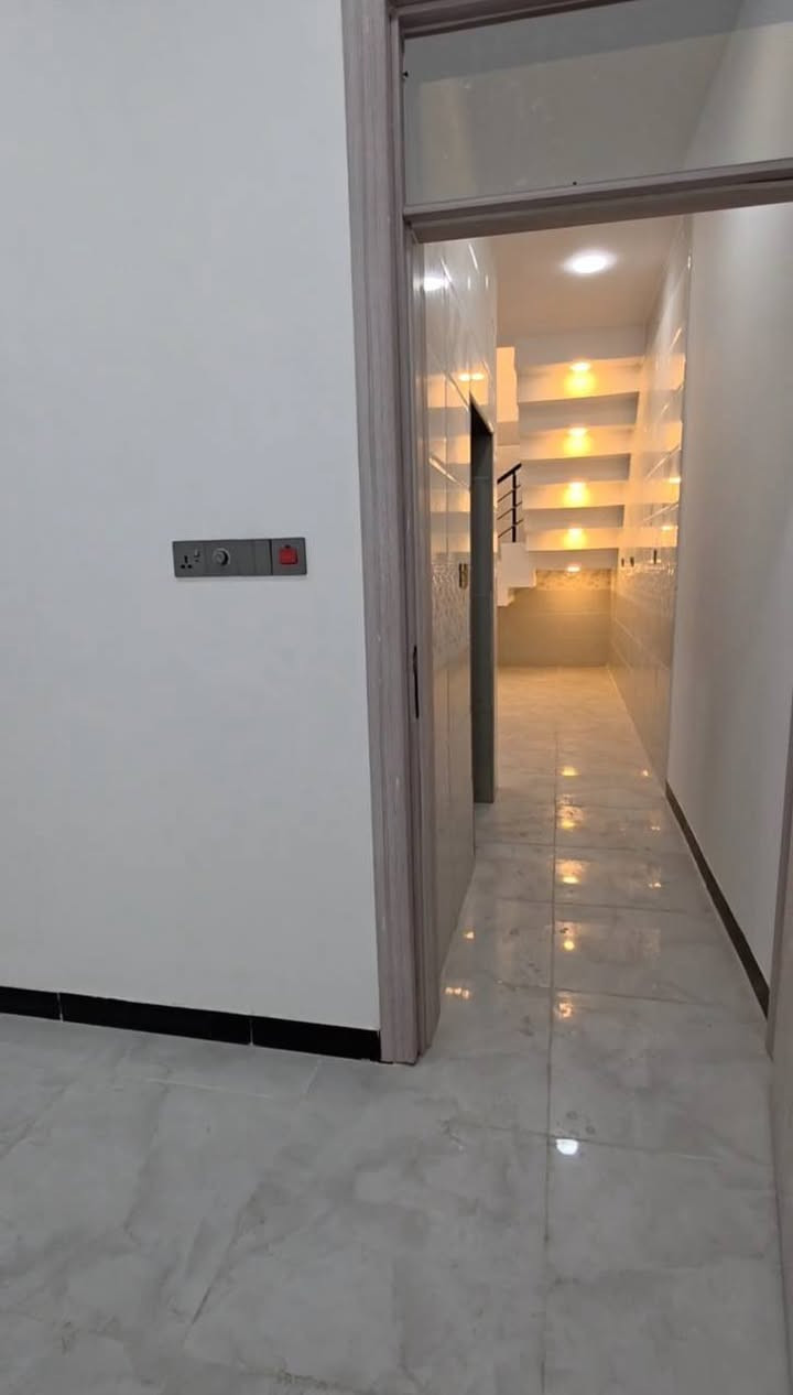 يعلن مكتب حمورابي للعقار
للبيع مساحه 100 متر واجهه 5 ضلع منفصل
حي الجهاد  ديوان المخابرات خلف شارع 60
بناء حديث تسليم مفتاح 🔑 
يحتوي على استقبال ومطبخ وثلاث غرف نوم و2صحيات
للاستفسار الاتصال *********** يوجد واتساب 📞
#عقارات #للبيع #منزل #اكسبلور
حمورابي للعقار ومقاولات البناء
