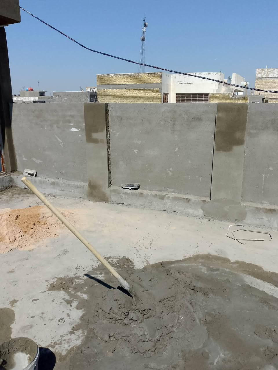 السلام عليكم....يوجد خلفه لبخ ونثر ترميم واجهات تشميع تطبيك كاشي بياض ... التواصل على هذا الرقم***********
