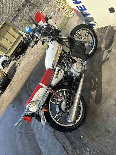 نص نكره هندر سلف كلها شغاله 
بيه نقص خفيف
السعر 550
مكان بغداد 
***********
