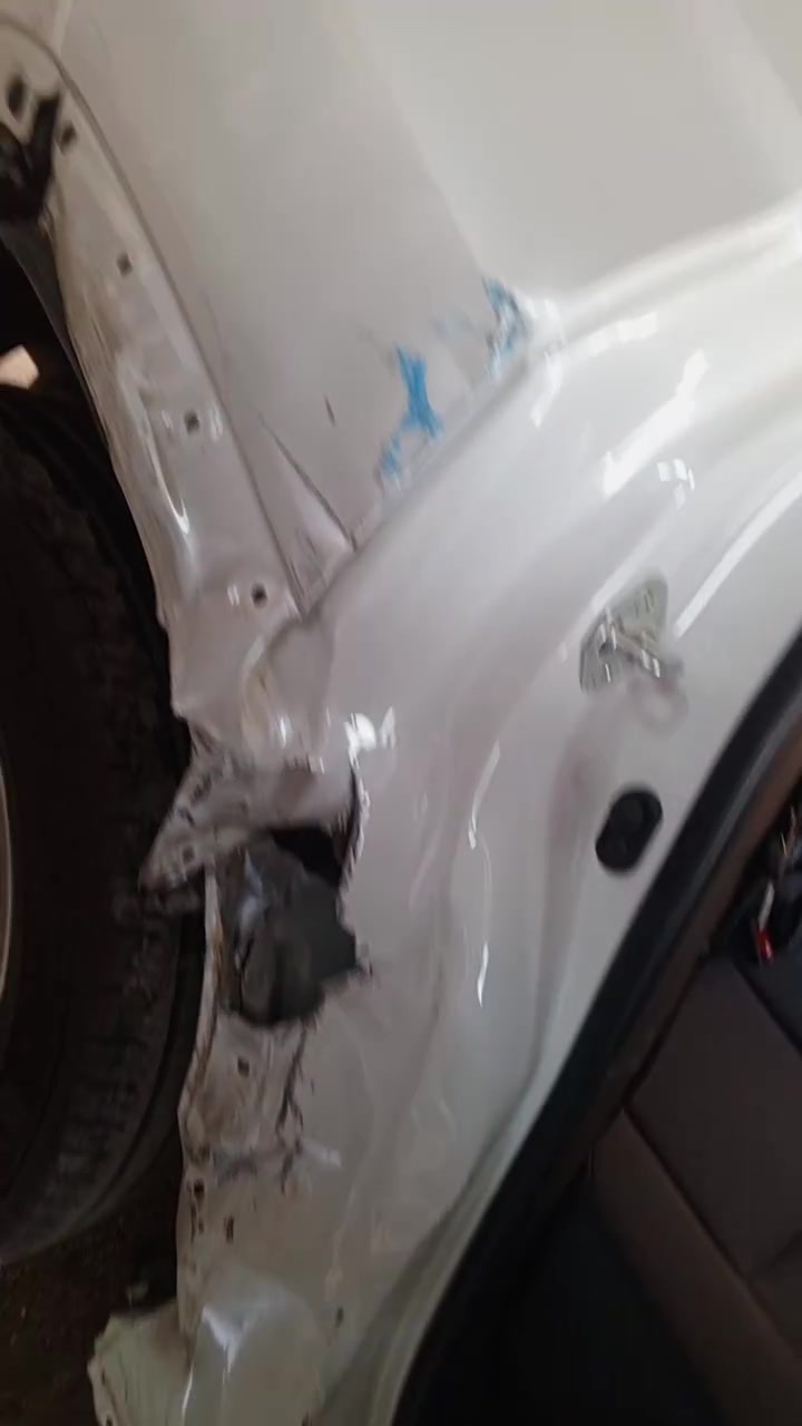 حساني الشمري لسمكرة السيارات الحديثة رقمي ***********📞
جزء من عملنا 

سياره كورلا كروس قبل و بعد خلصت سمكرة وصبغ 

اختصاصنا تعديل على البارد 

بإداره حساني السمكري 

رقمي *********** 📞📞

متواجدين ماسنجر واتساب فايبر 

العنوان العلاوي كراج ابو غريب فرع الجام مقابل مستشفى الكرامه بغداد شارع 6 🔨🔨⚒️⚒️🛠️🛠️🤔😉🫡🤫
