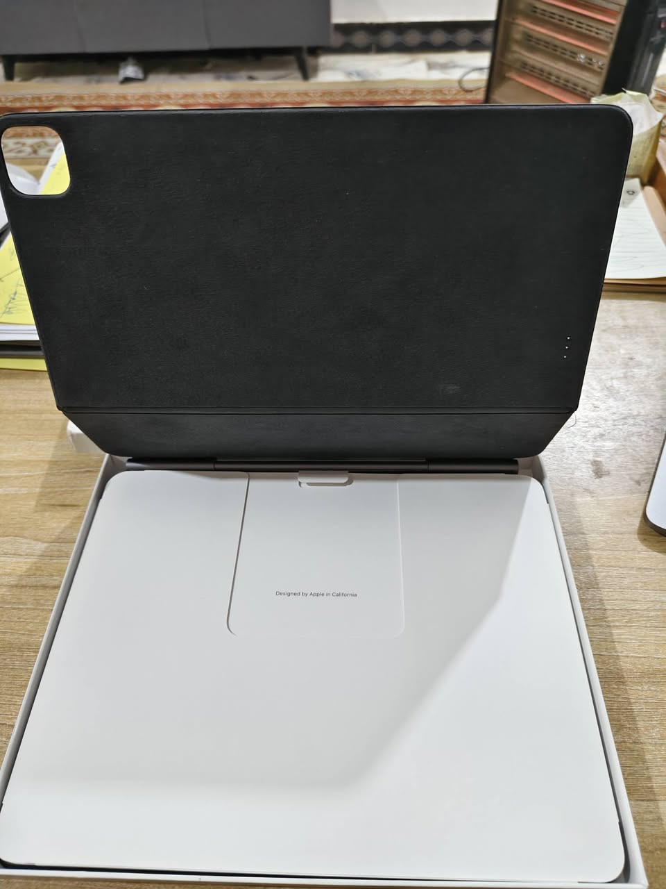 السلام عليكم ابل ماجك كيبورد للايباد 12.9 اصلي وكاله جدا نضيف يحولك الايباد الى ماك فد شي كلش مرتب سعره بل سوك بحدود 400 الى 450 الجديد هذا عارضه 175الف قفل قفل بسعر قلم ابل مكاني ناصريه وتوصيل موجود ان شاء الله ***********
