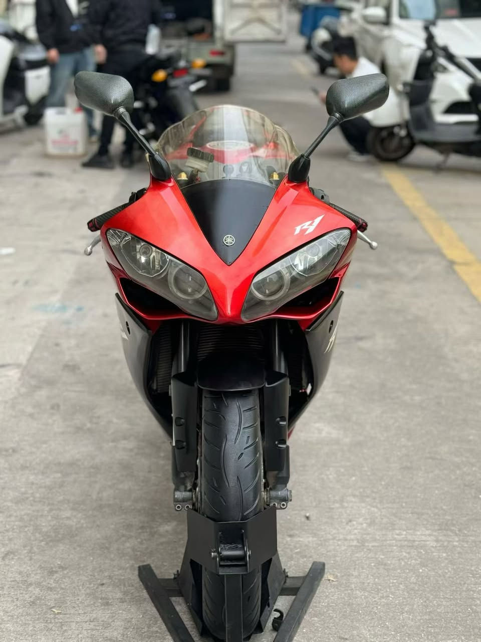 Yamaha R1
2007
31ورقە
***********
***********
***********
