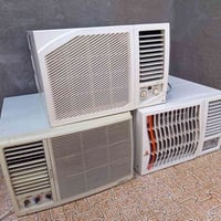 مكيفات • طن ونص • جدد بالكرتون