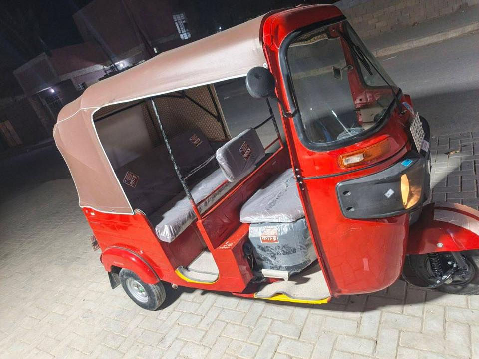 ً. السلام عليكم تكتك للبيع موديل 20 شهر 12 رقم وسنويه تحويل يوم كفاله العنوان بغداد ‭
 ‭0776 713 7925‬
