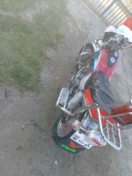 تيموته للبيع  موديل 2018 أوراق اصولي دراجه جاهزه محرك مفتوح بس بستم كله شقاله ماعوزه شي سعر ٤٧٥ وبيه مجال مكاني بين النصر ورفاعي ***********
