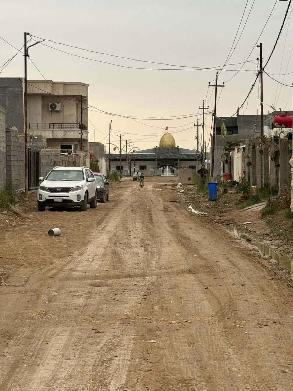 السلام عليكم بيت للبيع 150متر استقبال وصاله غرفتين نوم وطرمه البيت كله سيراميك استفسار الاتصال ***********مكلف بل نشر
