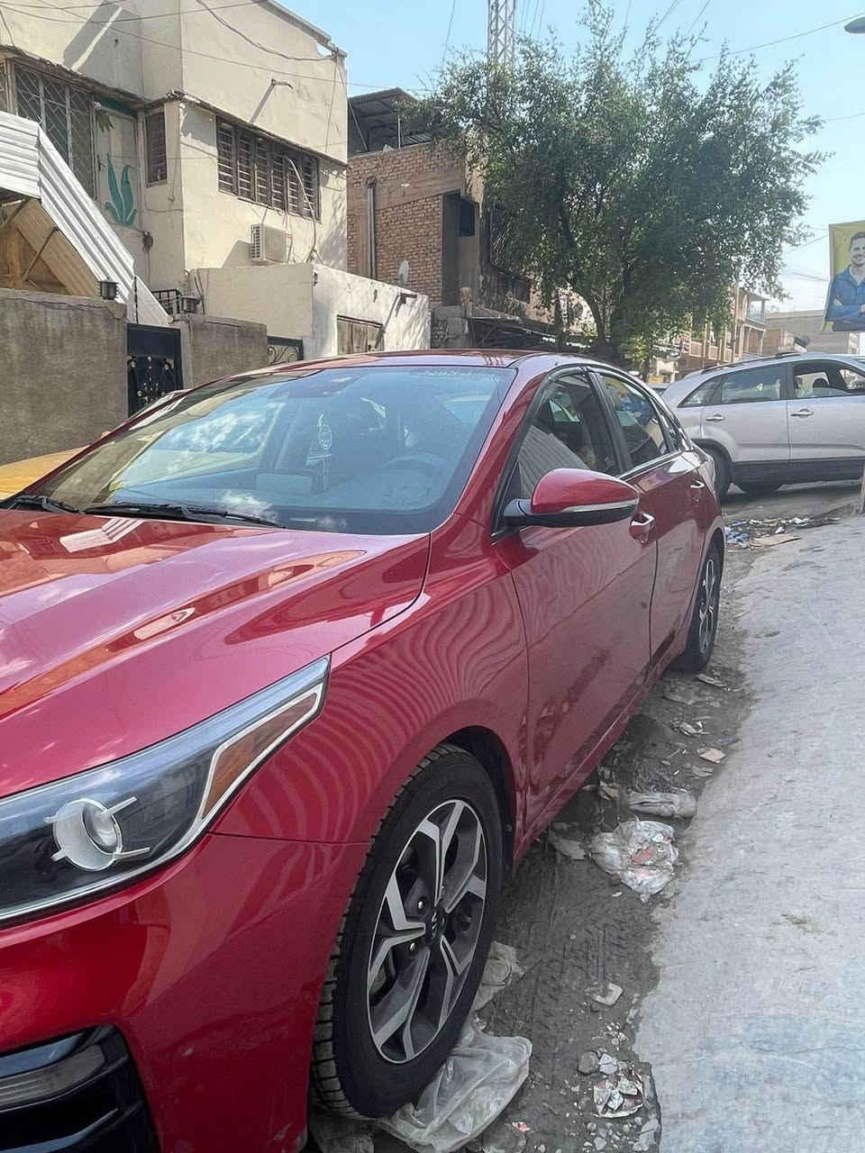 السلام عليكم للبيع فقط مستعجل
فورتي 2020 وارد امريكي 

حادثها موضع بالصور +سونار موجود

مكينه 2000 دوش بدون ايرباك السياره 

ماشيه 90 الف ميل 

كير ومكينه مكفولات تبريد تدفئه شغاله 
تخم تاير جديد حداديه جديده خير من الله السياره 

السياره عارضها ب 126 وبيها مجال كلش بسيط 

للاستفسار اتصل ع الرقم متواجد خط وواتساب

*********** سيف

مكاني بغداد حي اور /قرب فلكه صباح الخياط
