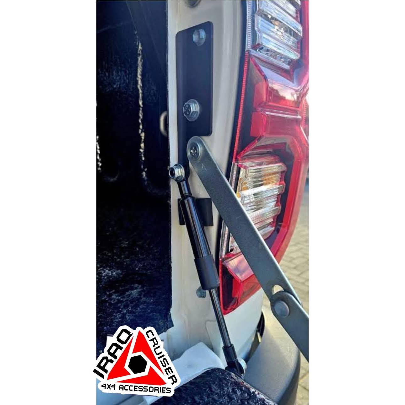 📢 متوفر الآن 💪
1️⃣ جكات  غطاء المحرك
🔹 مناسب لتويوتا هايلوكس 
🔹 فتح الغطاء بسهولة بدون العصا اليدوية
🔹 مظهر أنيق وثبات عالي
🔹 جودة ومتانة مضمونة

2️⃣ جك  الباب الخلفي
🔹 يسهّل فتح الباب الخلفي وينزله ببطء وأمان
🔹 تركيب سهل بدون حفر

📍 العنوان: بغداد – الشعب – حي عدن
***********
🚚 التوصيل متوفر لكل محافظات العراق
قناة الواتساب 

https://chat.whatsapp.com/FJR6Us0L4xCBst3rRsJuAy?mode=wwc
