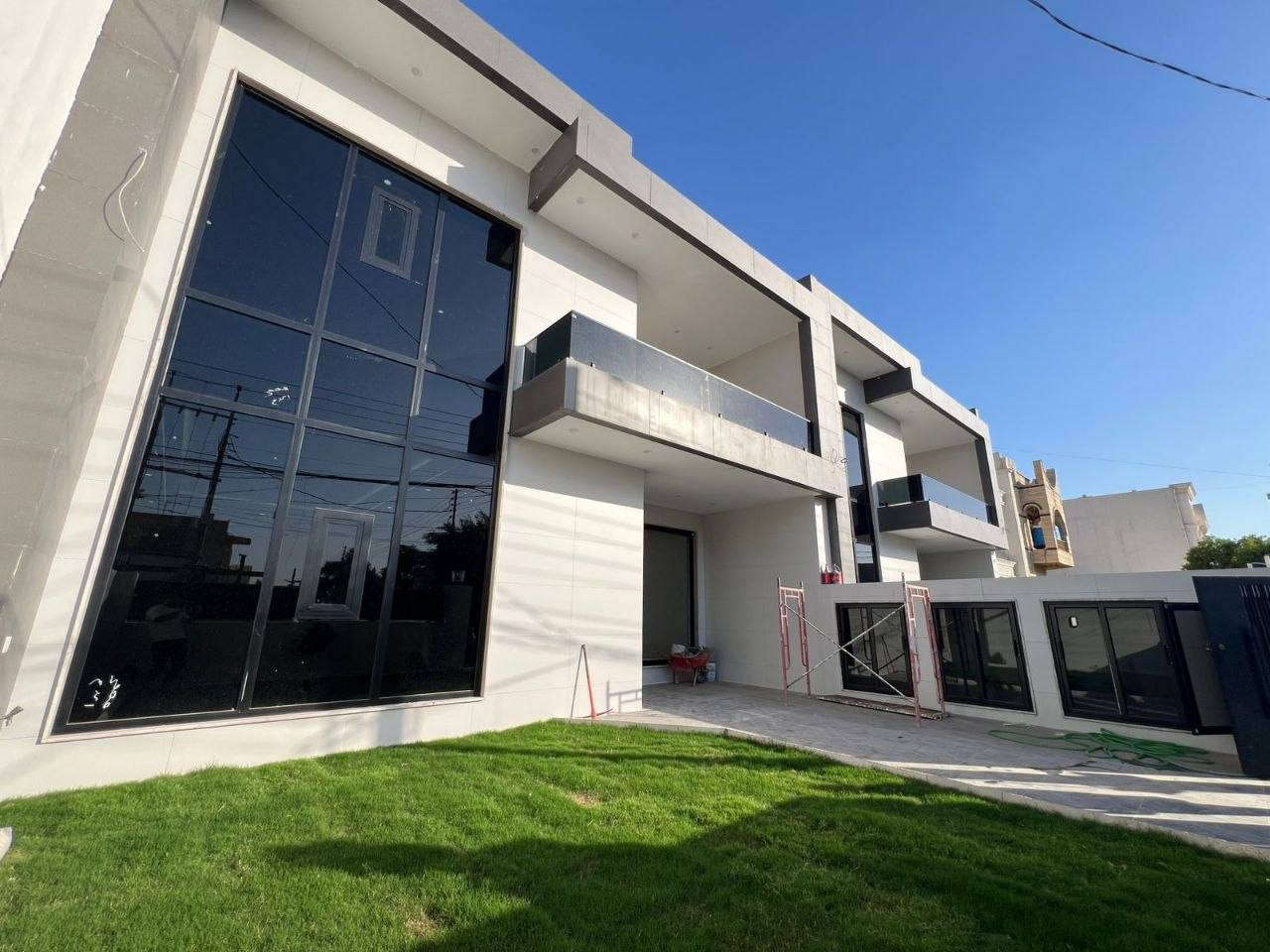 #عقارات_ابو_وسام
🔸سند طابو يتسجل بإسم اي عراقي
📍أربيل-بيت للبيع حي مفتى قرب شارع 60M
 
➖مساحة 300M طابقين 
يتكون⤵️
➖5غرف نوم 
➖استقبال-صاله-مطبخ-مجموعه صحيات-كراج- حديقه داخليه

📸 السعر والصورة متوفرة على قناتنا الرسمية في التليكرام 👇
🔗 https://t.me/Hassanabowissam
تابعنا الان وشوف احدث العقارات يوميا ع الصفحه الرسميه في فيسبوك
🔗https://www.facebook.com/share/1FHZ1d86H9/

📞 تواصل مباشر واتساب أو اتصال:
📱 ***********
📱 ***********

#عقارات_اربيل #شقق_للبيع_اربيل #بيو_لبيع_اربيل  #فلل_للبيع_اربيل #مجمعات_سكنية_اربيل
 #عقارات_كردستان  
#استثمار_عقاري_اربيل #عقارات_بغداد_سليمانية_اربيل  #عقارات_شمال_العراق  

⬅️ الأسعار والصور داخل القناة… لا تفوّت الفرصة

تابعنا الان وشوف احدث العقارات يوميا 🏘️
🔗https://t.me/Hassanabowissam

31 دفتر
