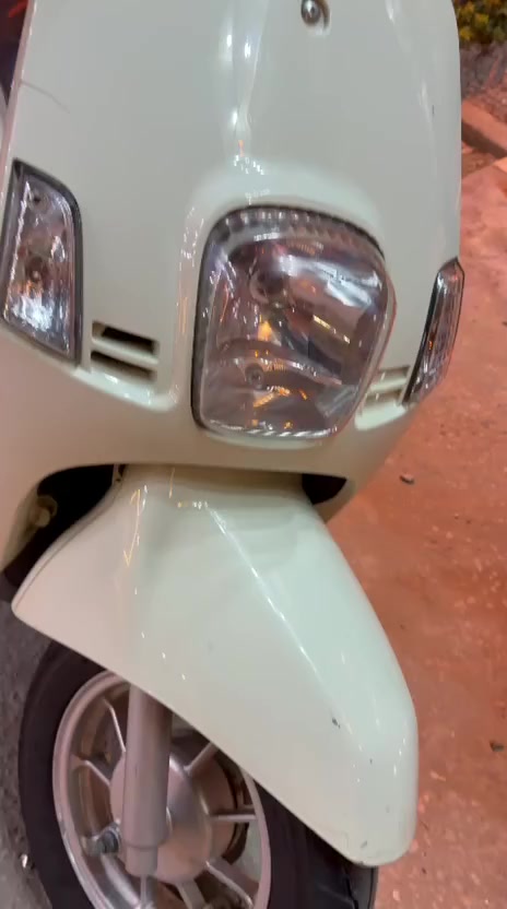 سلام عليكم بوليسي للبيع 2009
الدراجه انضف من الصوره وشلعه فول دراجه مزوده هم ومحركه برغي ما مفتوح  مكفوله ومامشيه
وفدوه اقره المنشور وشوف الصور للاستفسار اتصل ***********
