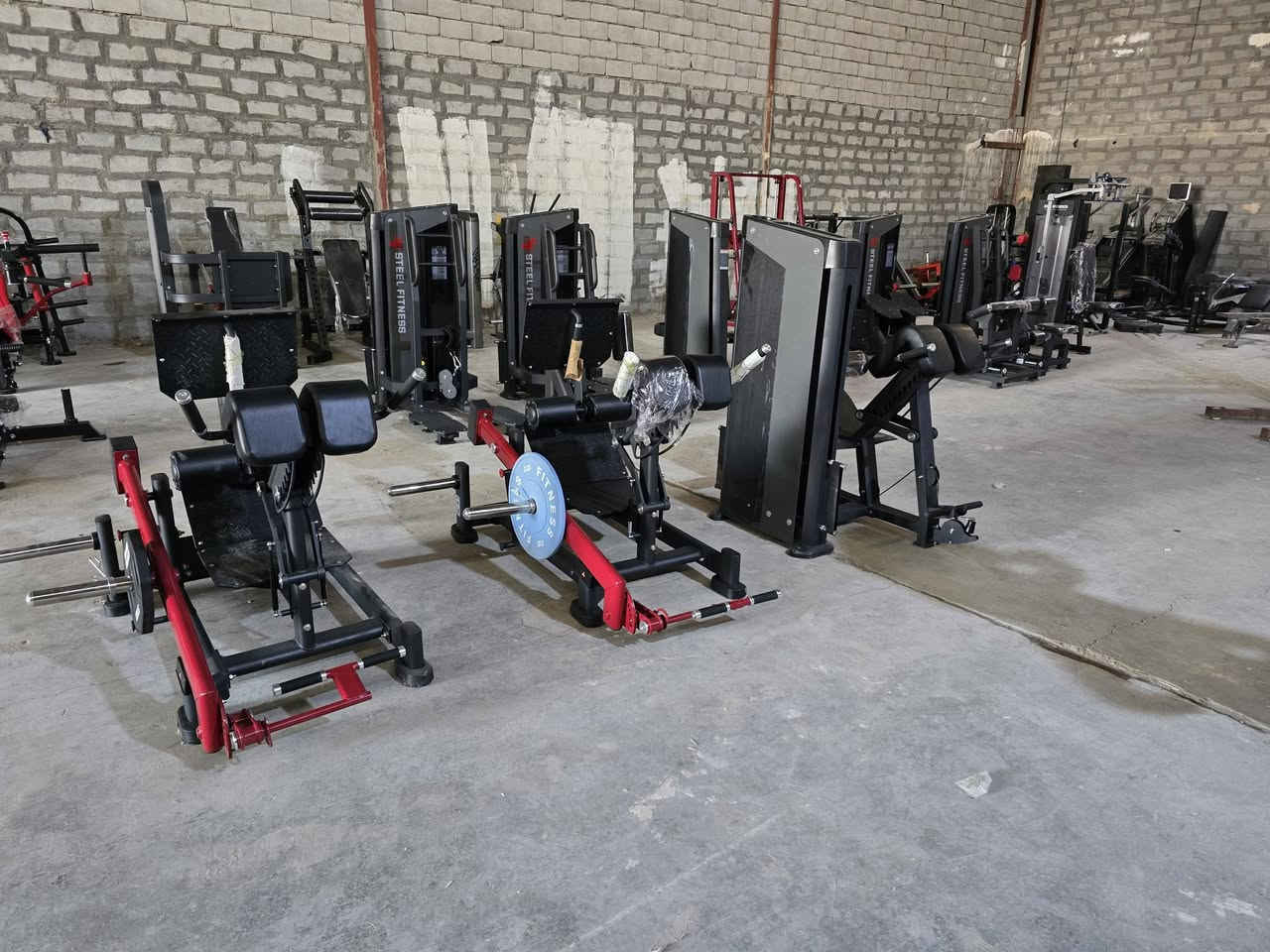 متوفر اجهزة بكارج جديدة حر وطابوق للبيع
الحر بيه حركتين (بكارج اعتيادي + هايبر اكستينشن) الطابوك حركتين ( بكارج اعتيادي + هز اكتاف) 
الاتصال : ***********
