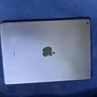 ايفون ٩ • ٦٤ جيجا • مستعمل