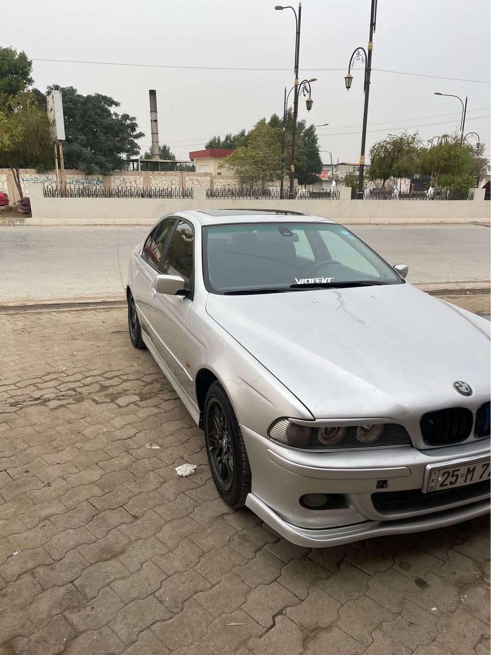 سلام عليك اخوان بي ام صقر ٥٢٥ ia سياره  مصبوغ عام للجماليه  تبريد شغال تدفئه شغال سياره فول مواصفات سيلات  كشن هيتر  كير توماتيك  محرك و كير جديد برغي ماناقص  سعر ٨٥  بي مجال للطيبين موديل ١٩٩٦ رقم موبايل ***********
*********** 
مااجاوب عل خاص
