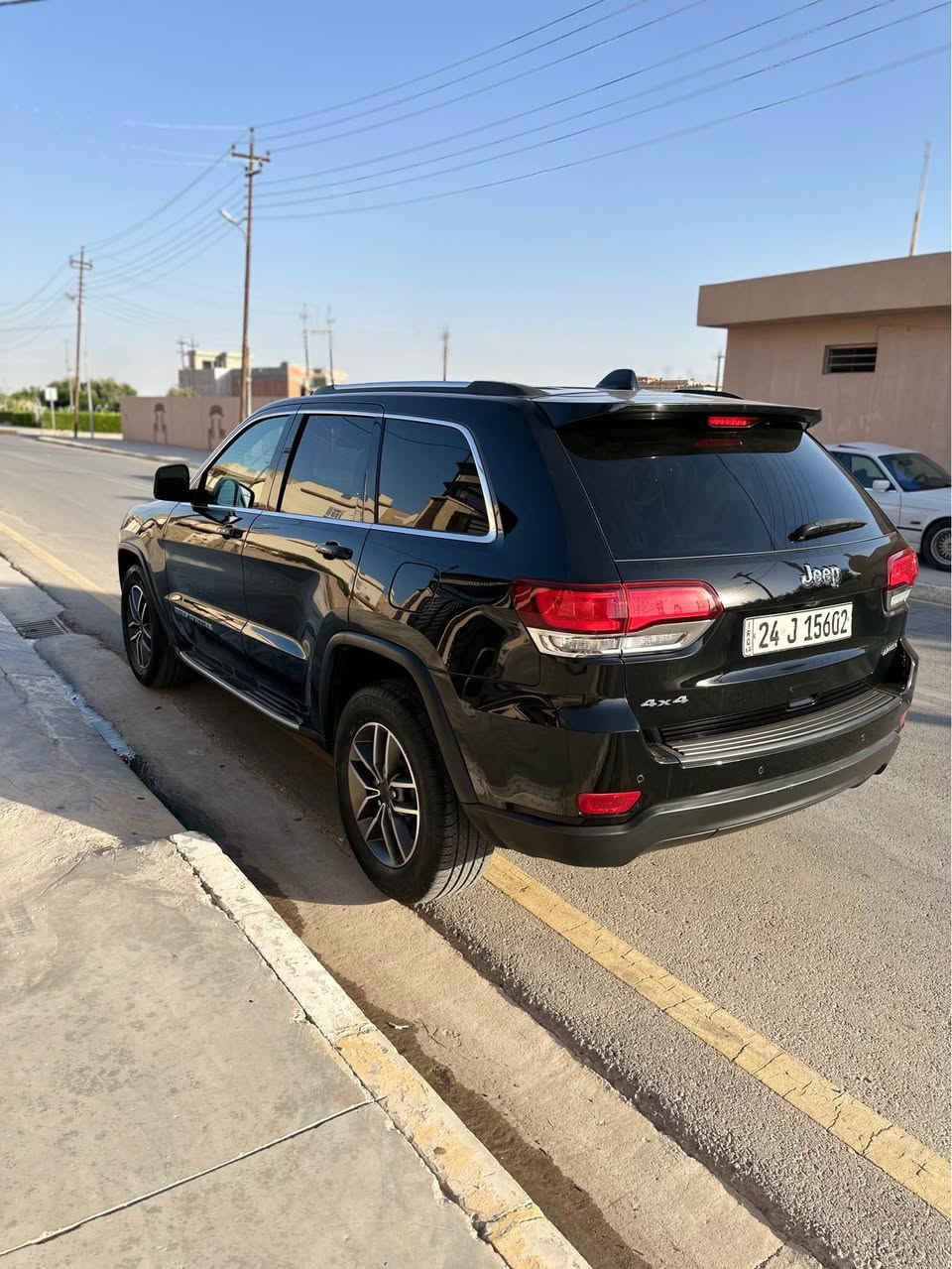 جيب لاريدو  موديل ٢٠٢١  سياره كلين تايتل حتى دعاميات بدون صبغ فقط تعديل بارد باب السايق مقدار شبر فقط 
سياره ماشيه ٤٩ الف مايل سياره جديده مال بيت 
موصفات نص فول 
 سعر سياره ٢٤٥ ومجال 
***********
*********** 
عنوان السياره موصل بعشيقه 
￼ أربيل, العراق
