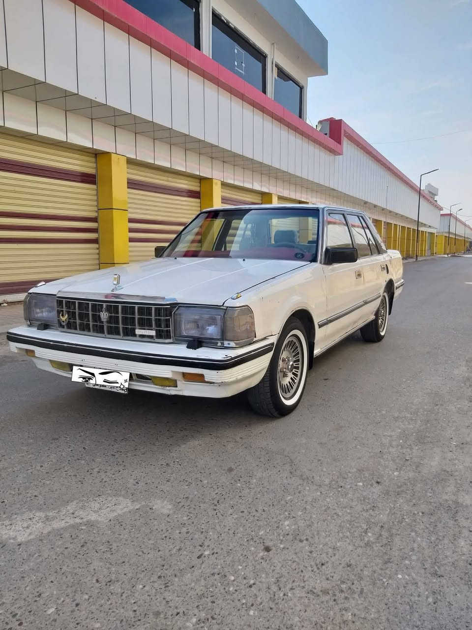 السلام عليكم سوبر موديل (1985) للبيع محرك كير ففتي شرط رقم ألماني صلاح الدين سنويه ل(27) صدر تايرات جدد السعر(50)(رقم الهاتف)( ***********)
