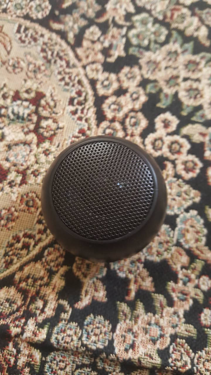على اول تم 10 وبلعافية
سماعة JBL M3 Mini Portable اصلي شحن يطول اكثر من ساعتين محمولة بلوتوث وبيهة ما يكروفون  صوتهة جدا عالي


**إذا كنت صاحب هذا الإعلان وتريد حذفه لأي سبب، رجاءا أرسل رسالة إلى الدعم الفني**
