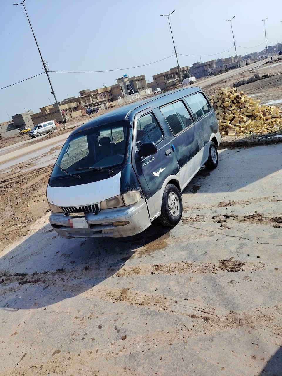 السلام عليكم
بريجو موديل 96. مكينه بيه بخار كير جديد
حداديه ومشط وبور كله جديد
كهربائيات جاهزه ماطور ماسحات جديد.
تخم تاير سياره مسمكره مابيه خياس
شواصي مابيهن خياس معمرات

رقم بصره الماني مشروع وطني سنويه جديده 2028 مصفره هيئه ومرور تحويل ثاني يوم
مكان سياره ديوانيه

الاتصال***********

السعر 28 وبيه مجال مكلف بالنشر اتصل ع رقم
