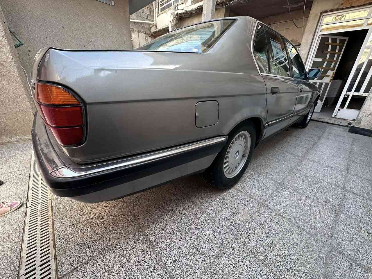 ❤اللهم صلي على محمد وأل محمد❤

للبيع للبيع  

 لون رصاصي طوخ BMW 735i  موديل1989
الرقم بغداد  انكليزي   مشروع وطني تحويل ثاني يوم 

🥷مح اصل بليته و سنويه 
🥷حداديه امامي خلفي جديده
🥷غرفه جلد صاصي طوخ بلاد 
🥷جام يصعد وينزل 
🥷باتري جديد
🥷كهربائياتها على وضع الوكاله
🥷تخم ويل اصلي مع السبير
🥷برده خلفيه
🥷تخم تاير جديد 
🥷مرايه عاكسه للضوء 
فتحه سقف 
وباقي المواصفات موضحه كدامكم سياره الحمد لله والشكر من النظيفات والي محافظه ع نظافته ب النسبه الموديلهه و لعمرها 
السياره نضيفه
كفاله عامه من الحادث مصبوغه صبغ درجه اولى للجماليه فقط و تجديد اللون و جاهزه لله الحدمد 

مكان السياره النجف الاشرف
للاستفسار على ***********
