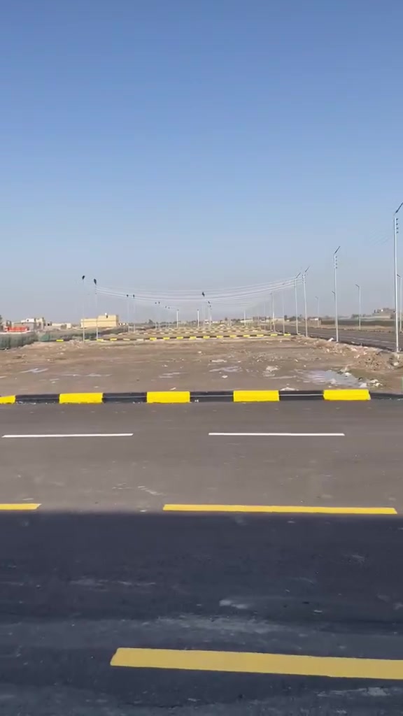 كل عام وأنتم بخير
قطعه مميزه مساحة 200متر زراعي بسعر مميز على شارع بغداد في مجمع سكني متكامل الخدمات ماء وكهرباء وتبليط جديد ومباشرة على شارع بغداد وقريبة من جامعة ساوة 

العنوان السماوة قرب بانزين خانة ام العصافير خلف العلوة الجديدة  مباشرة القطعة تقع في بداية المجمع وشارعها عرض 15 متر 

السعر 30مليون مع المجال 
*********** واتساب واتصال
