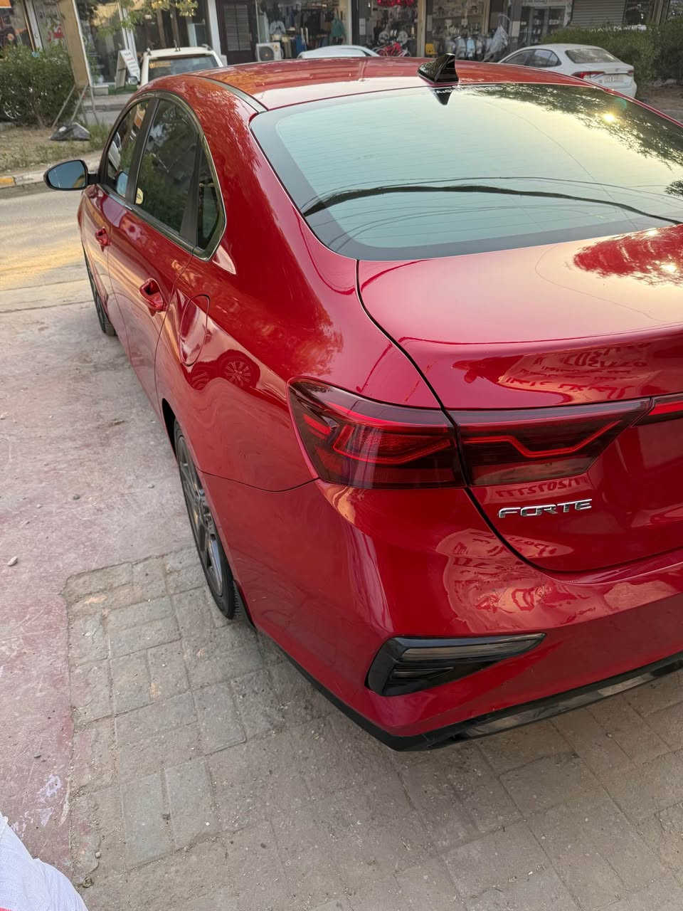 كيه فورتي موديل 21حادثه بنيد وجاملغ بيه قطعتين صبغ بس بسمي رقم بغداد ماشيه 51مكيه دوش 1800المرغوب عنوان الوزيريه مدخل الوزيريه رقم *********** بغداد, العراق
