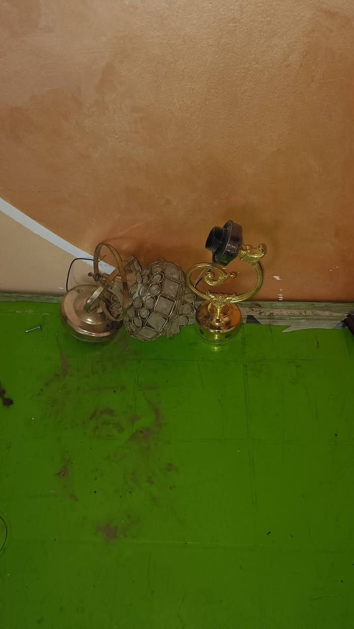 مرخصه مدير الكروب غراض للبيع كلمن وسعره واذا شلع تعال خاص ونتراهم ***********مكان ناصريه شموخ
